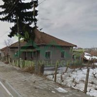 Стара къща в село Сокол, обл. Силистра , снимка 2 - Къщи - 45406043