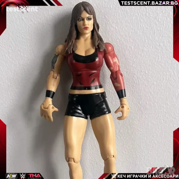 Екшън фигура WWF Lita Лита TTL WWE Jakks Titan Tron играчка WWF Red & Black, снимка 1