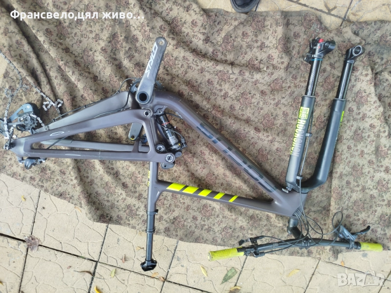 29 цола карбон сет за велосипед колело за ремонт или части, пукнат триъгълник focus 01E, снимка 1