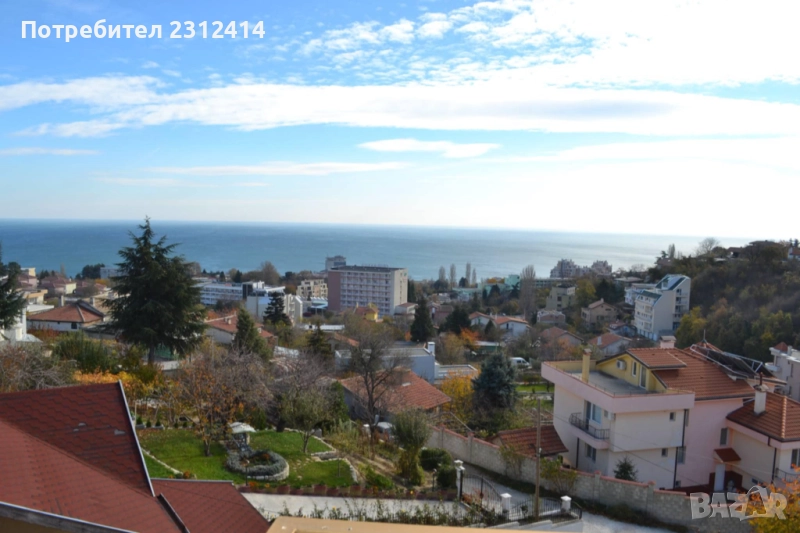 Светъл тристаен апартамент с морска гледка, снимка 1