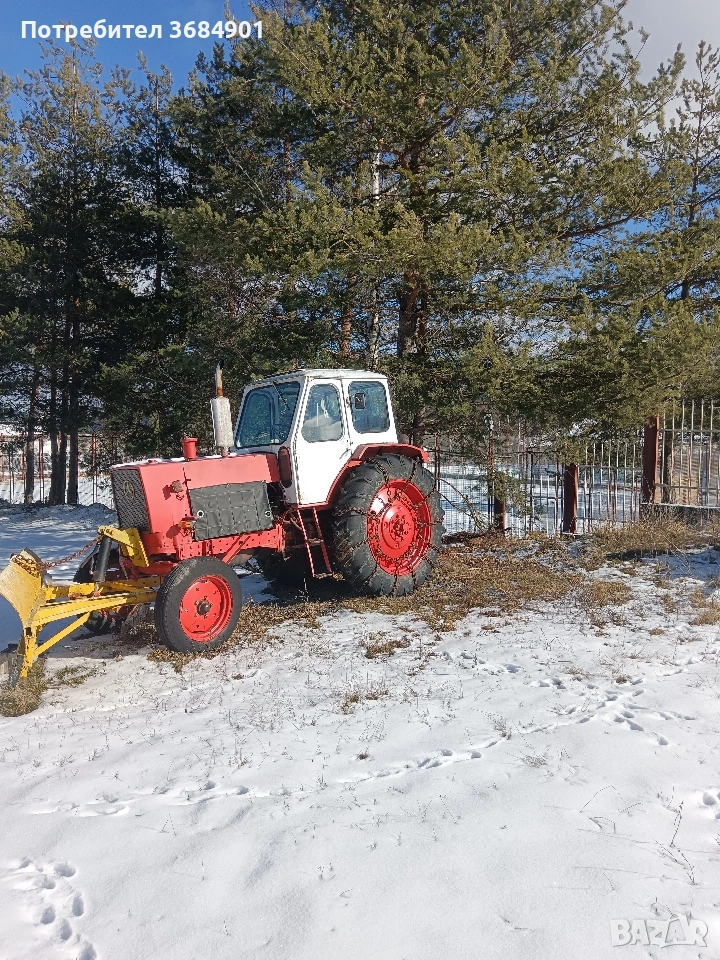 Продавам трактор - снегорин, снимка 1