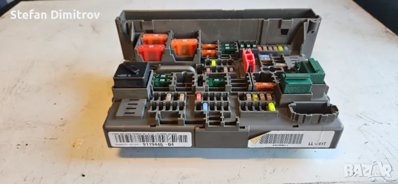 Бушонно табло за BMW E87 116D FUSE BOX 10688710 9119446-04 911944604, снимка 1