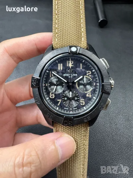 Мъжки часовник Breitling Avenger B01 Chronograph 44 с швейцарски механизъм, снимка 1