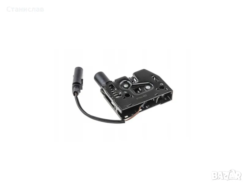 Audi Q3 8U Машинка за заключване на преден капак , снимка 1