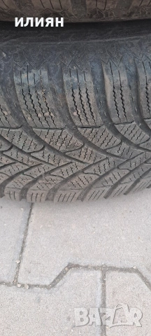 4бр зимни гуми 215 65 16 Semperit , снимка 6 - Гуми и джанти - 53456033