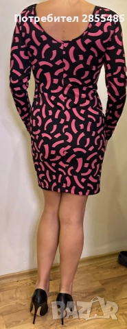 Рокля еластична в черно и цикламено, снимка 4 - Рокли - 52015392