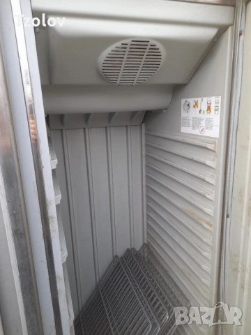 Хладилен шкаф , снимка 4 - Хладилни витрини и фризери - 52504255