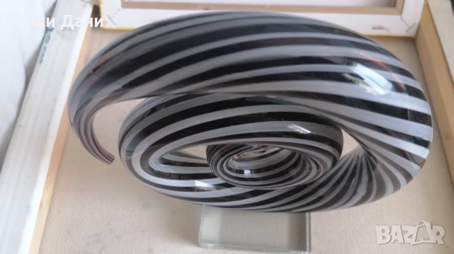 Оригинална Морано скулптура с кристална прозрачна основа, снимка 2 - Статуетки - 50816261