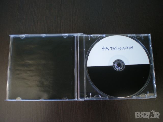 Sia ‎– This Is Acting 2016 CD, Album , снимка 2 - CD дискове - 45596380