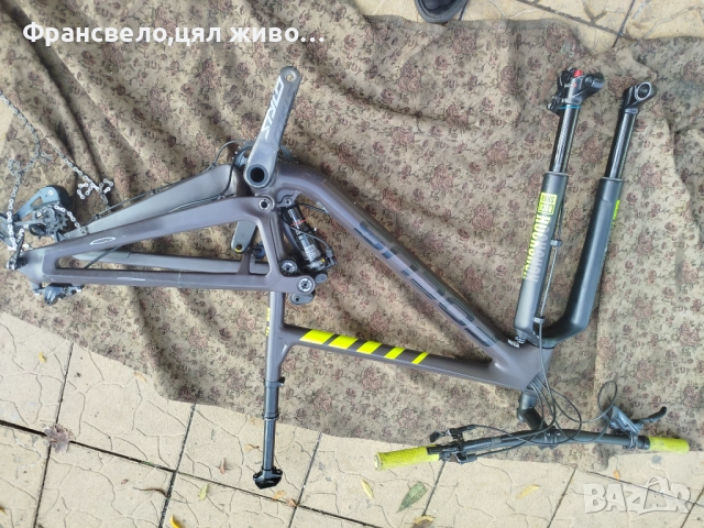 29 цола карбон сет за велосипед колело за ремонт или части, пукнат триъгълник focus 01E