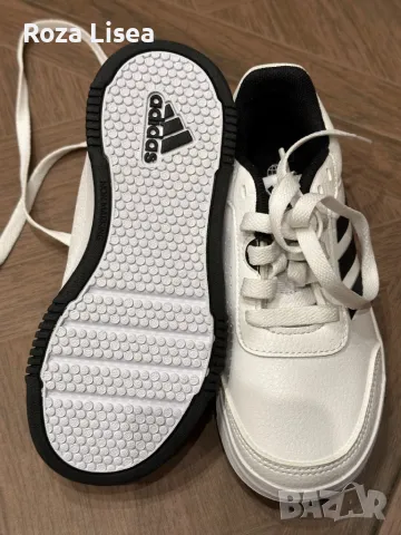 Adidas , снимка 2 - Детски маратонки - 48118336