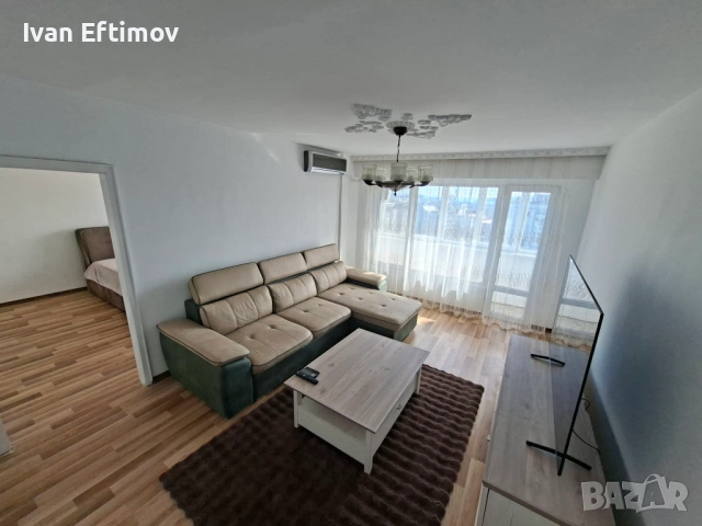 Продава четиристаен в Цветен квартал