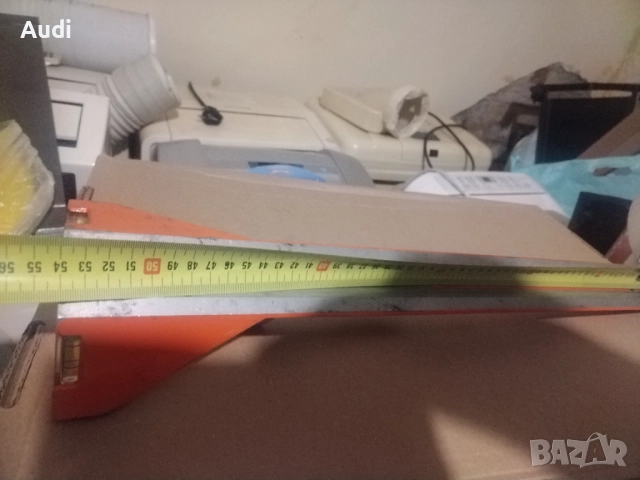 Професионален нивелир за кофраж METRICA QUADRILEVEL Дължина 600 мм Масивен лят алуминий 1.1кг. Призм, снимка 3 - Други инструменти - 52727801