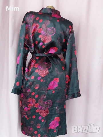 L/XL Черен сатенен халат и черна сатенена нощница , снимка 9 - Нощници - 54048376