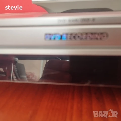 DVD рекордер Panasonic, снимка 2 - Плейъри, домашно кино, прожектори - 50946337