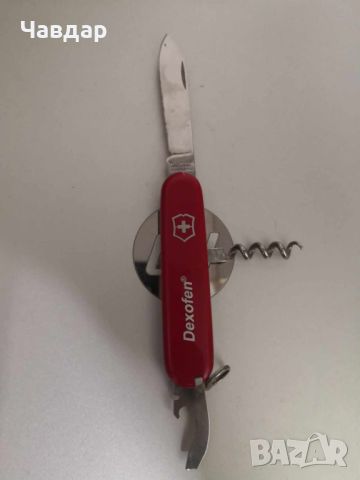 2 броя Victorinox , снимка 1 - Ножове - 46418361