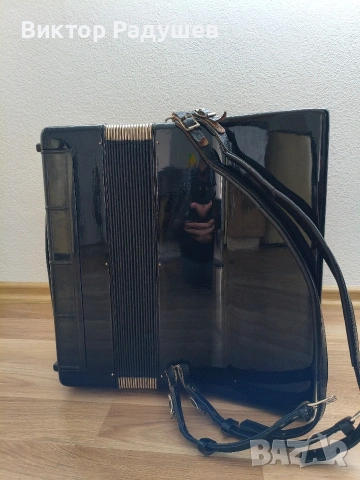 Акордеон Weltmeister seperato standard 72 баса , снимка 4 - Акордеони - 54180618