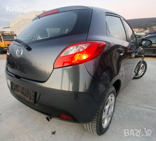Мазда 2 2011г 1.3i, снимка 6 - Автомобили и джипове - 53886903