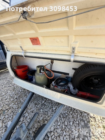Каравана Hobby Classic 4.25, снимка 16 - Каравани и кемпери - 53844202