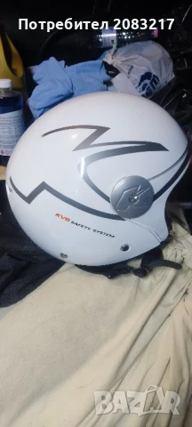 Каска за скутер 