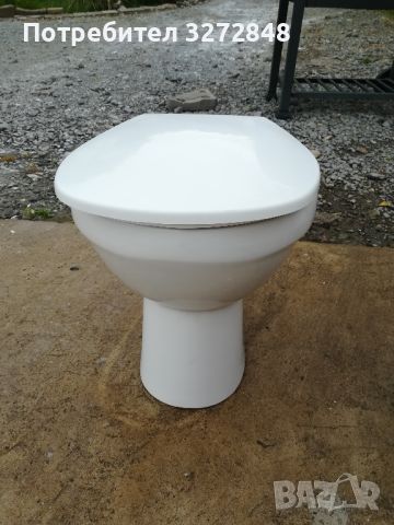 Тоалетна чиния с капак, снимка 6 - ВИК - 45734900