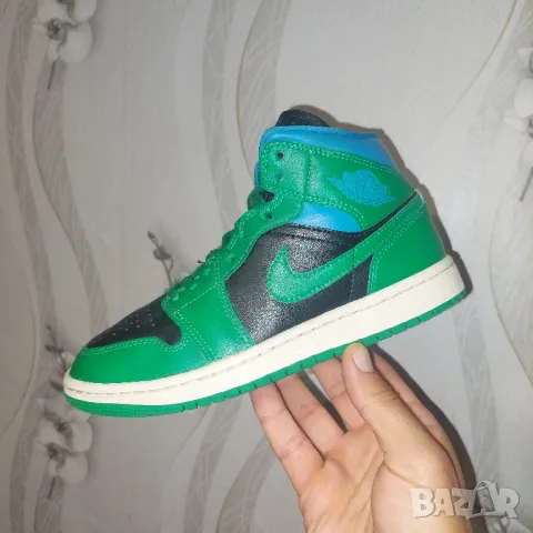 оригинални маратонки  Nike Air Jordan 1 Retro Mid Lucky Green Aquatone номер 36 -36,5, снимка 10 - Маратонки - 47466124