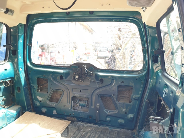 Peugeot Partner Citroen Berlingo задна врата багажник с амортисьори KRZD, снимка 6 - Части - 53990881