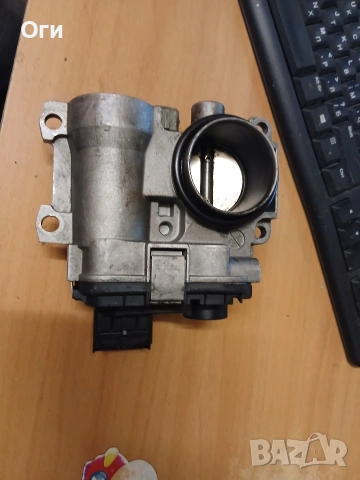 Дроселова клапа за Рено Клио 03-06г. 1.2 16V H8200067219