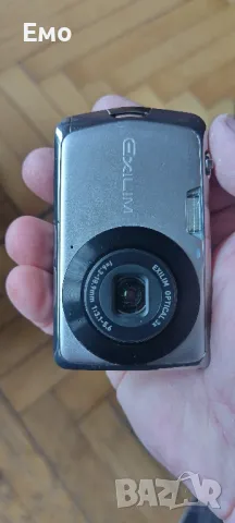 Casio Exilim EX-Z330, снимка 1 - Фотоапарати - 49503132