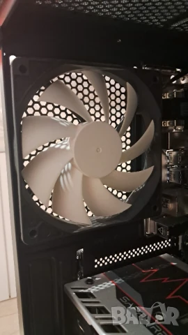 Компютър за игри., снимка 5 - Геймърски - 50760423