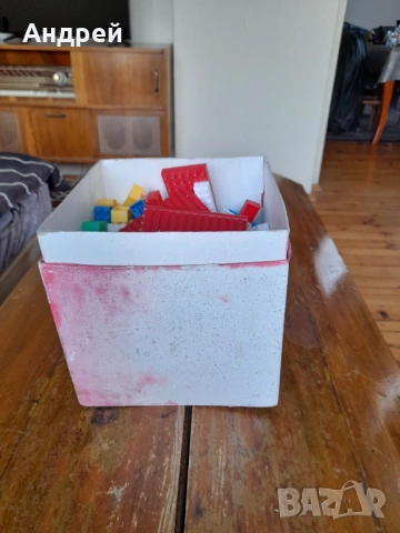 Стар пластмасов конструктор