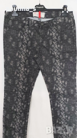 Три различни броя / Дамски маркови дънки "Esprit", "Soya" concept и "S'Oliver" , снимка 14 - Дънки - 53081632