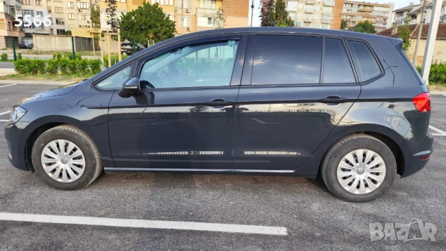 Продавам WV GOLF VII /sportsvan/