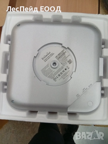 Cloud Managed Wi-Fi 7 4×4x4 Indoor Access Point, снимка 3 - Рутери - 53521965