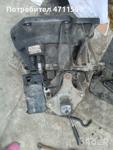 Петстепенна скоростна кутия за Форд Фиеста 1.6 tdci 90к.с 2005г, снимка 5 - Части - 53738821