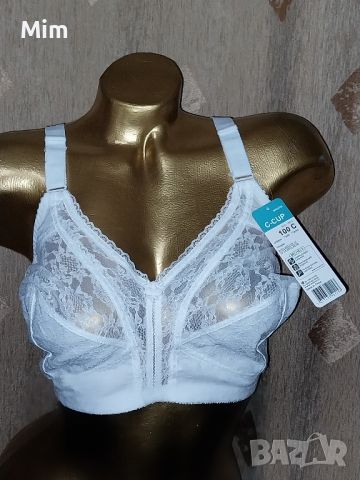 BODYWEAR 100 С Снежно бял сутиен от дантела , снимка 1 - Бельо - 46666184