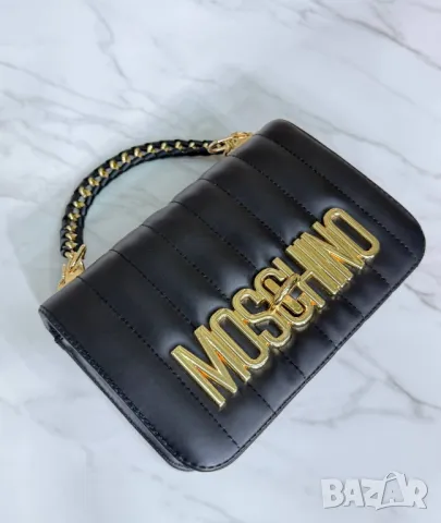 чанти 21х13см Moschino