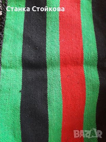 Вълнено одеяло/червено,черно,зелено/, снимка 1 - Олекотени завивки и одеяла - 46408596