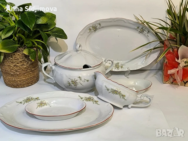 Сервиз за хранене Изида