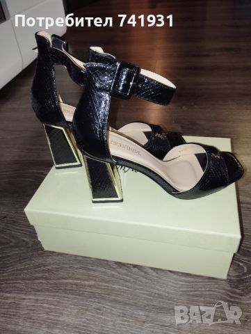 Лачени сандали на ток , снимка 4 - Дамски елегантни обувки - 45711278
