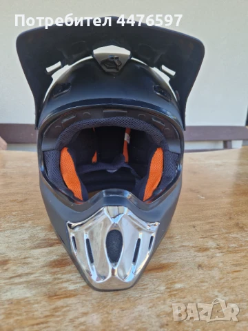 Каска за мотор