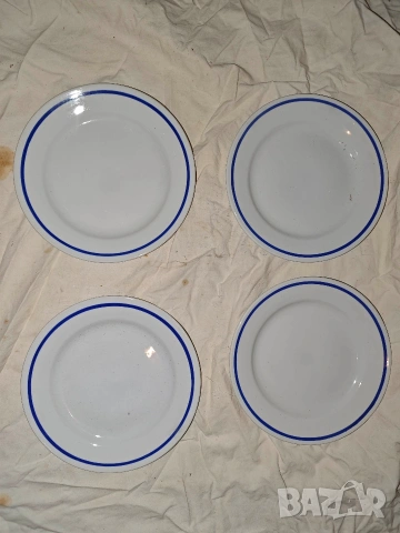 Порцеланов български чинии