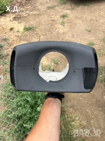 Пласмаса около волана Рено Меган/Сценик 2004г, снимка 3 - Части - 51204792