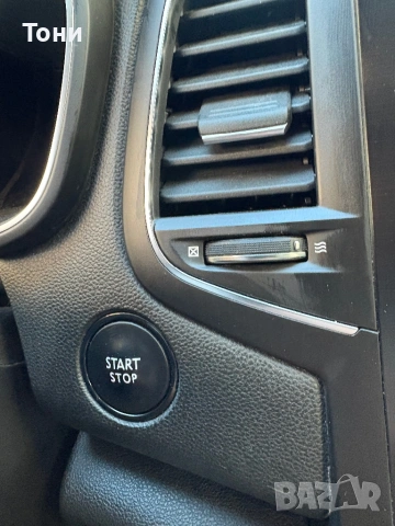 Renault megane 1.5DCi 2019г, снимка 12 - Автомобили и джипове - 54005141