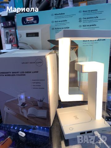 Магнитна LED лампа, с "тъч контрол" / Левитационна Лампа / Лампа със Безжично Зарядно за Смартфон