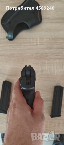 Продавам пистолет Heckler & Koch USP Compact 9x19 черен, снимка 3 - Бойно оръжие - 51653674