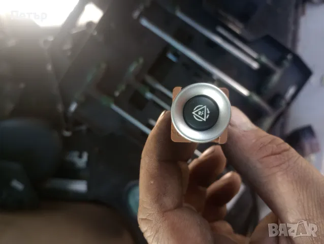 Бутон тракшън контрол ESP Пежо 807 ситроен Ц8