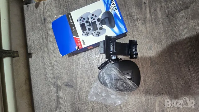 Зарядно за джойстик PS 4 Slim, снимка 2 - Друга електроника - 49810675