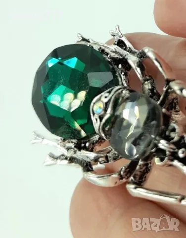 Нежна елегантна брошка, снимка 10 - Други - 49628234