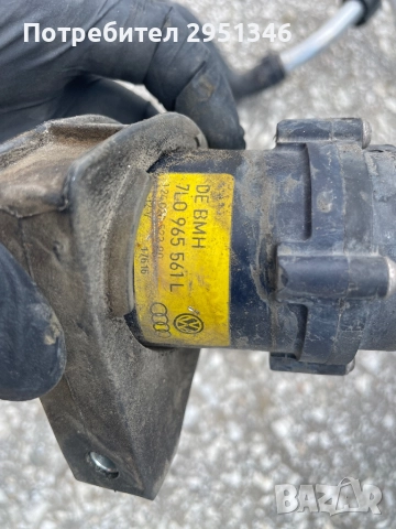 Допълнителна водна помпа 7l0965561L Porsche Panamera, снимка 2 - Части - 51708616